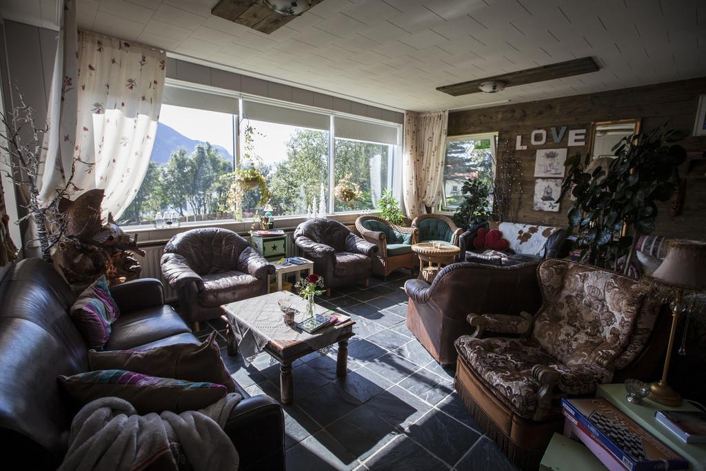 Blomasetrith Homestay Borgarnes Exterior foto