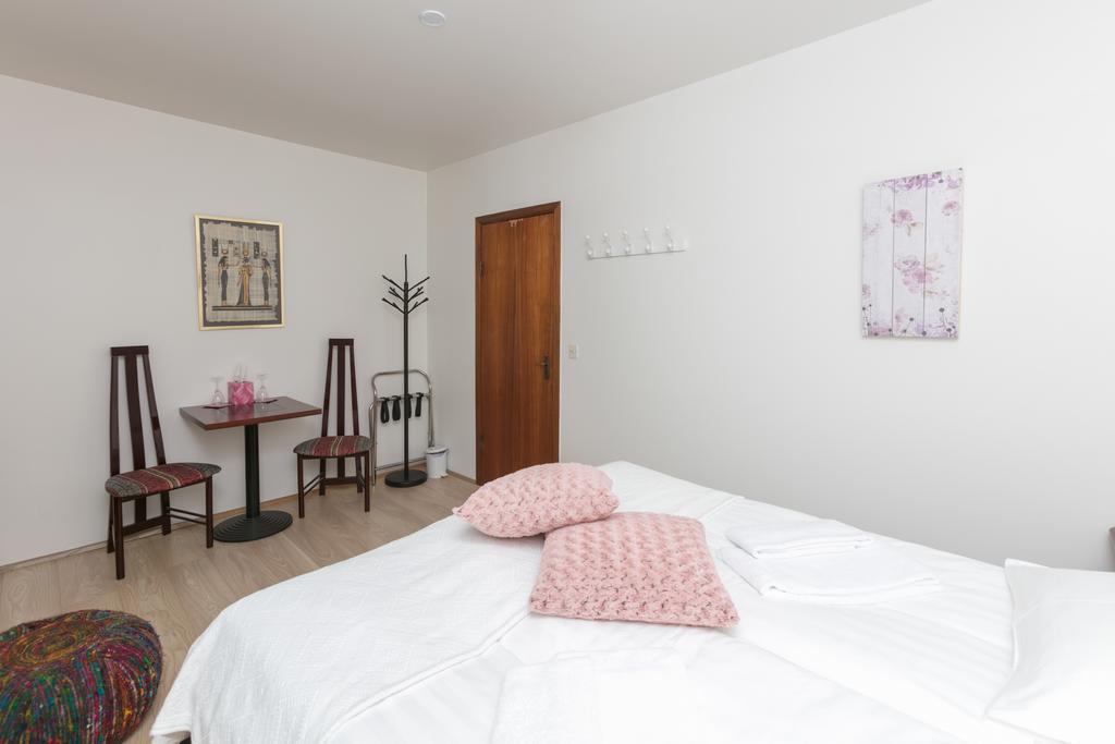 Blomasetrith Homestay Borgarnes Exterior foto